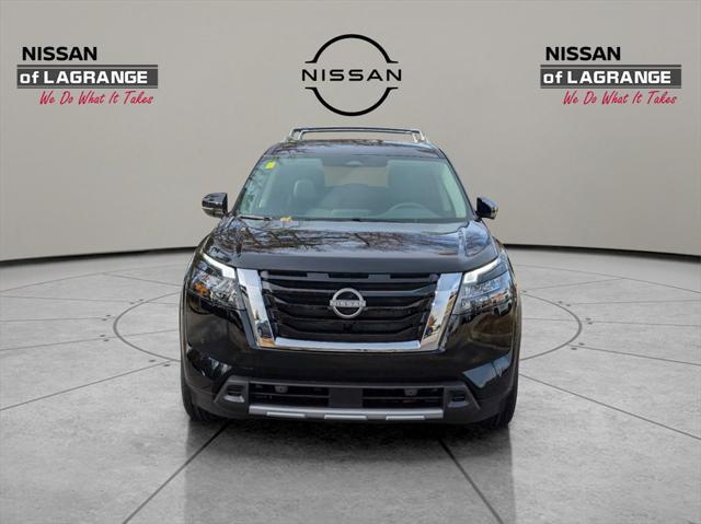 new 2025 Nissan Pathfinder car, priced at $44,110