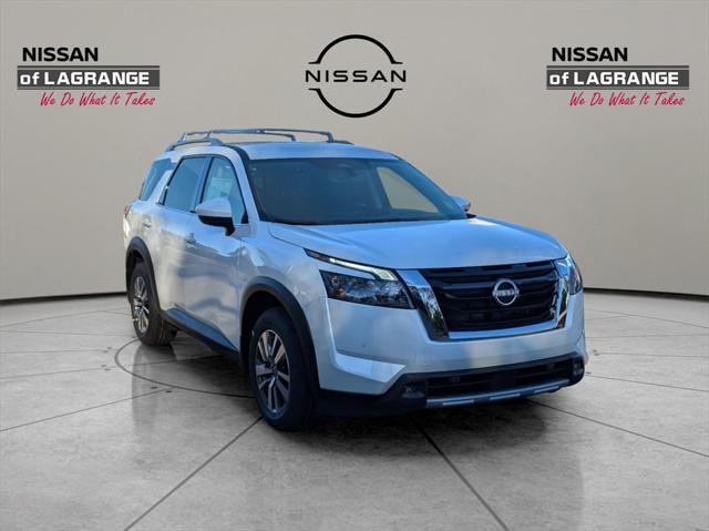 new 2025 Nissan Pathfinder car, priced at $46,385