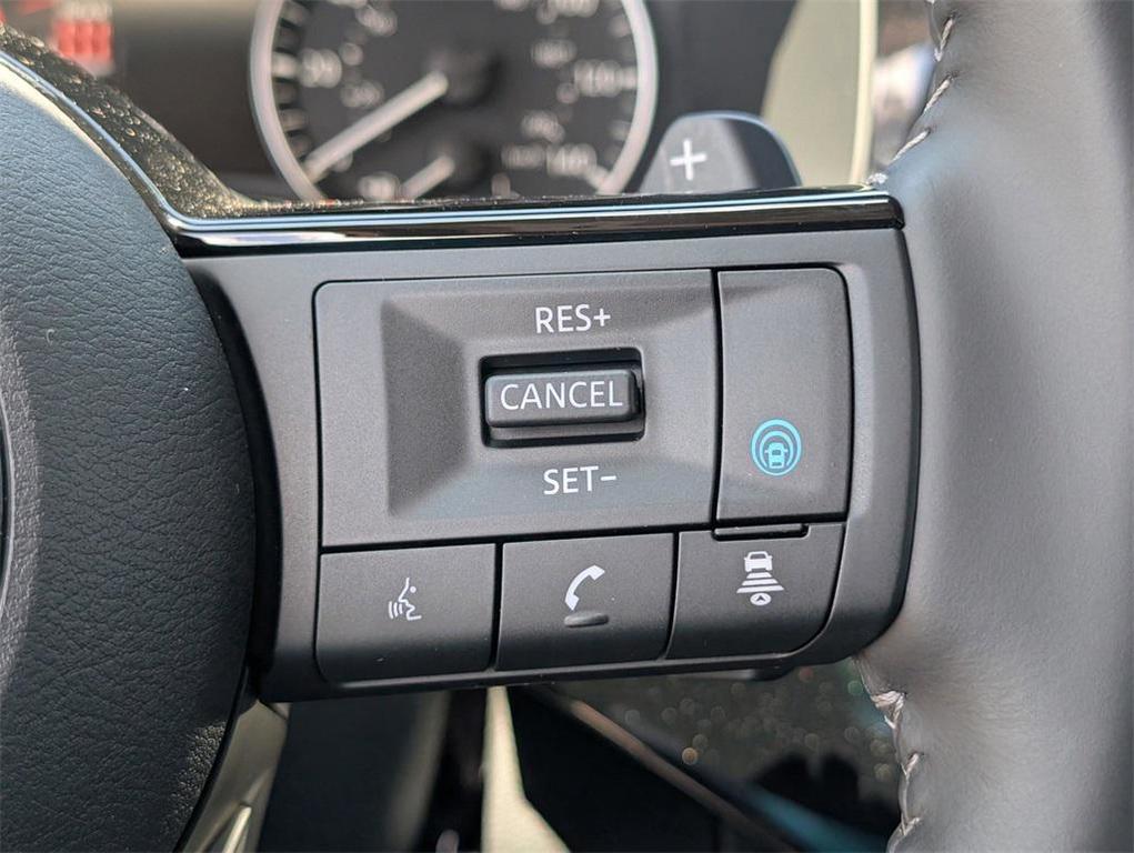 new 2025 Nissan Pathfinder car, priced at $42,021