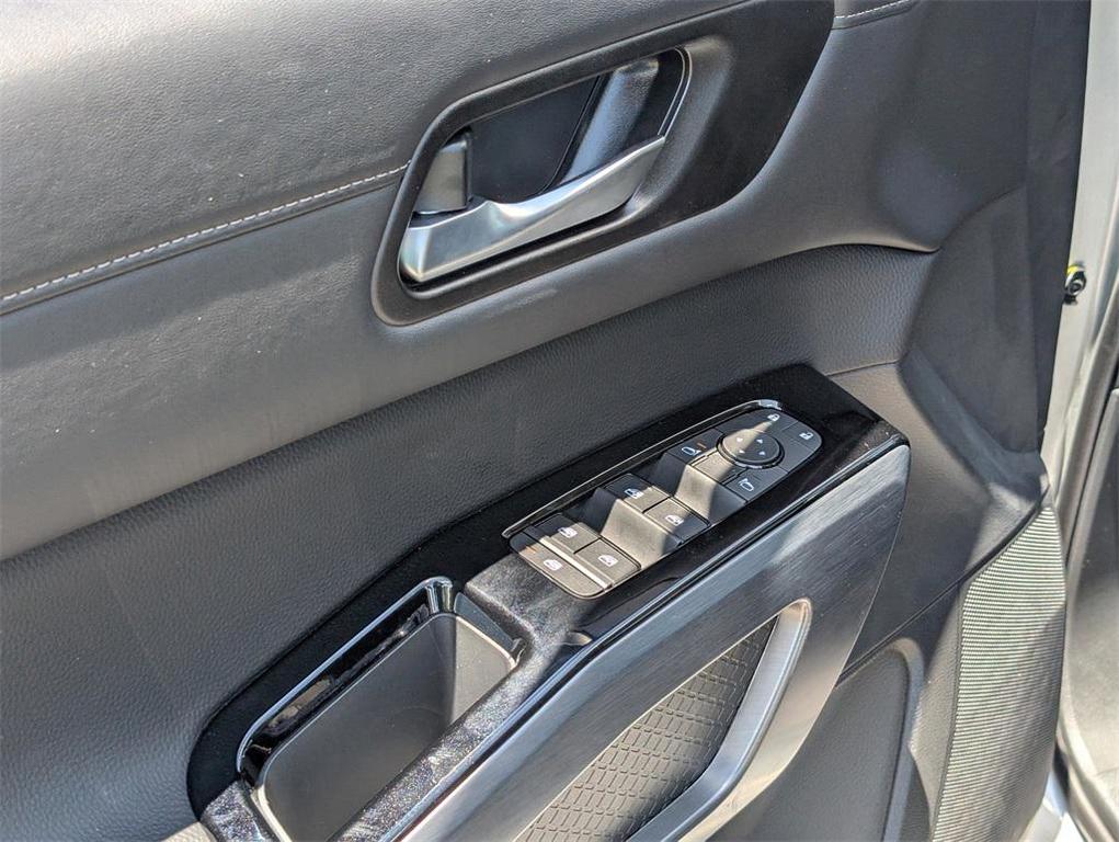 new 2025 Nissan Pathfinder car, priced at $42,021