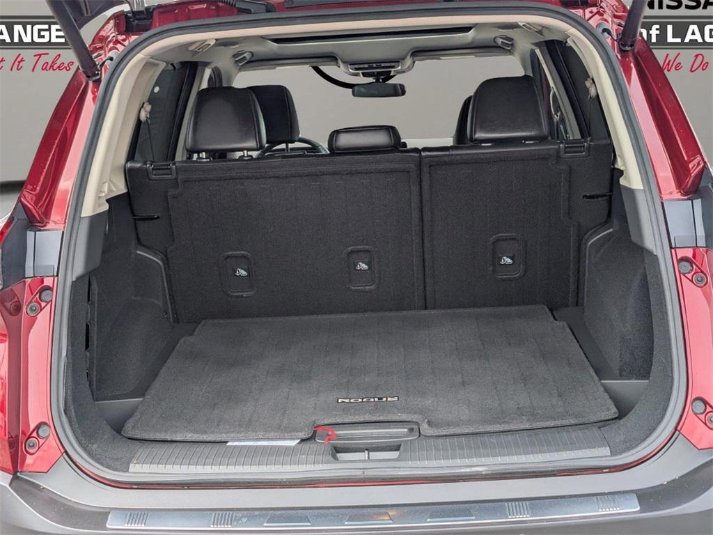 used 2022 Nissan Rogue car, priced at $18,999