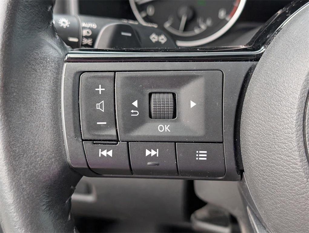 used 2022 Nissan Rogue car, priced at $18,999