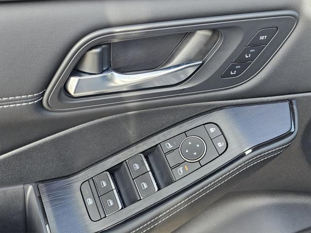 new 2025 Nissan Rogue car, priced at $40,445