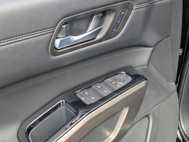 new 2025 Nissan Pathfinder car, priced at $51,485