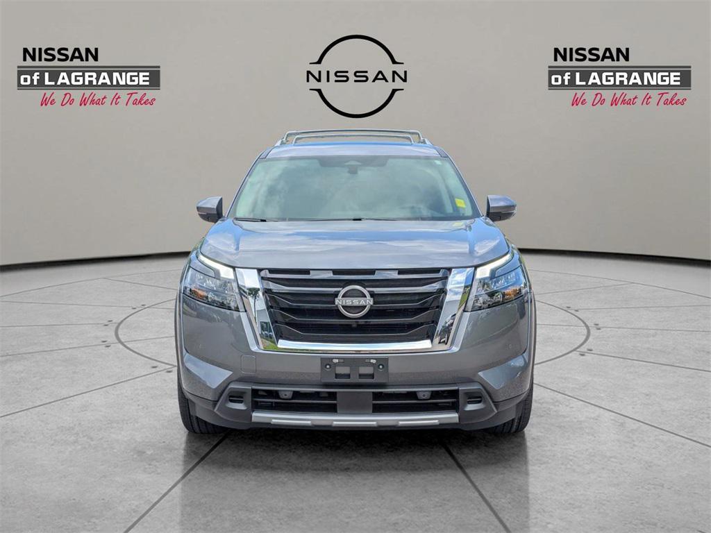 new 2025 Nissan Pathfinder car, priced at $48,611