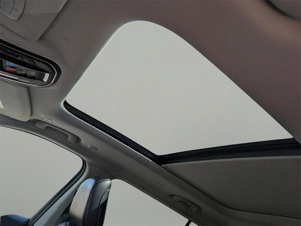 used 2022 Jeep Grand Cherokee L car, priced at $29,399