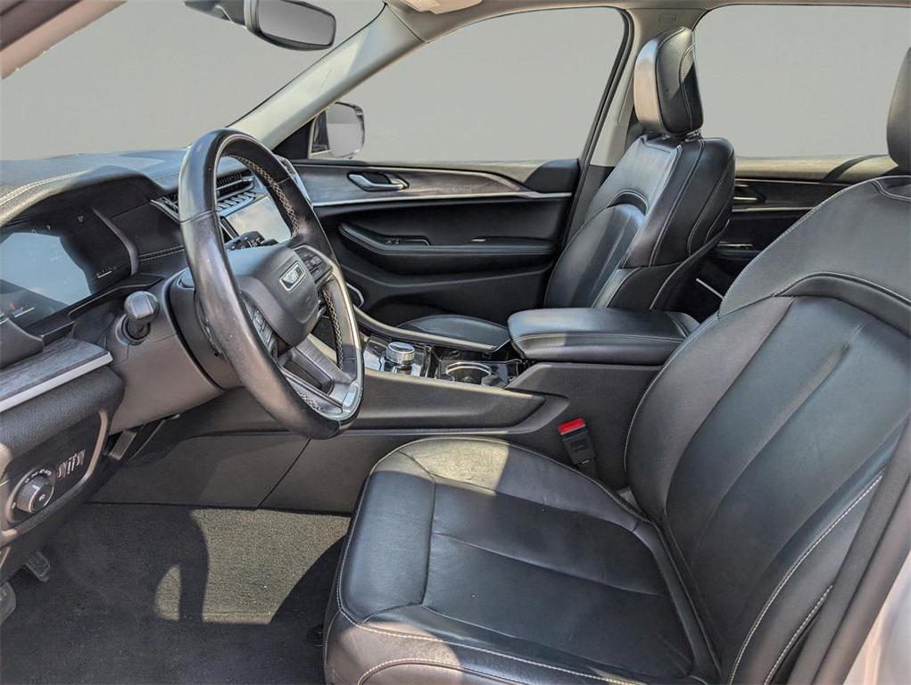 used 2022 Jeep Grand Cherokee L car, priced at $29,399