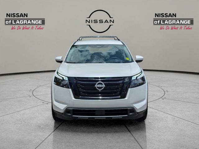 new 2024 Nissan Pathfinder car, priced at $38,551