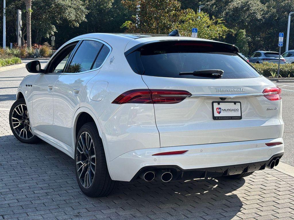 new 2025 Maserati Grecale car, priced at $84,845