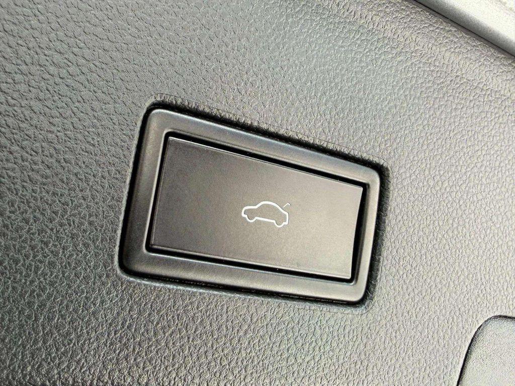 used 2021 Volkswagen Atlas Cross Sport car, priced at $21,000