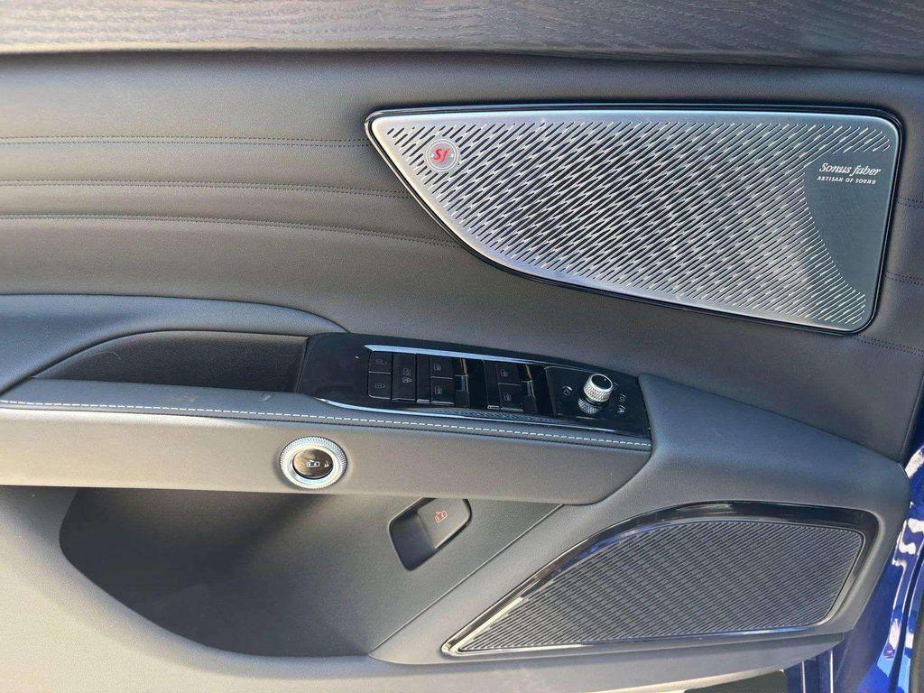 new 2025 Maserati Grecale car, priced at $83,805