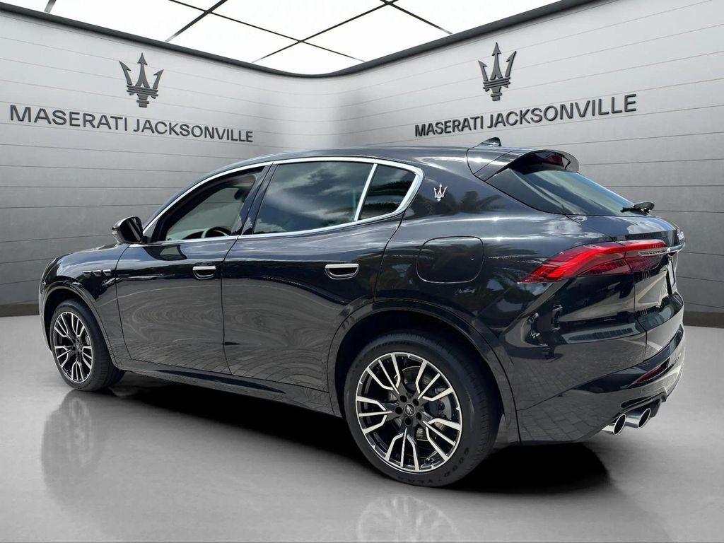 new 2025 Maserati Grecale car, priced at $82,655