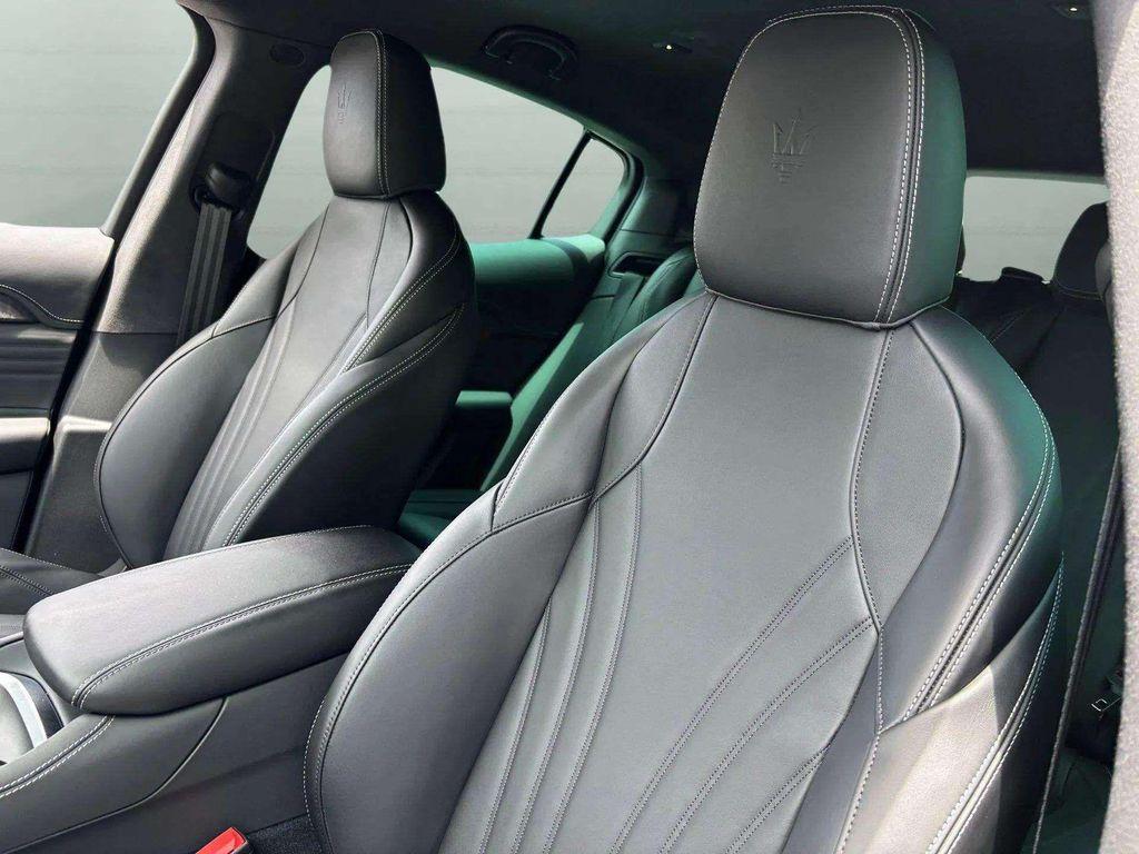new 2025 Maserati Grecale car, priced at $82,655