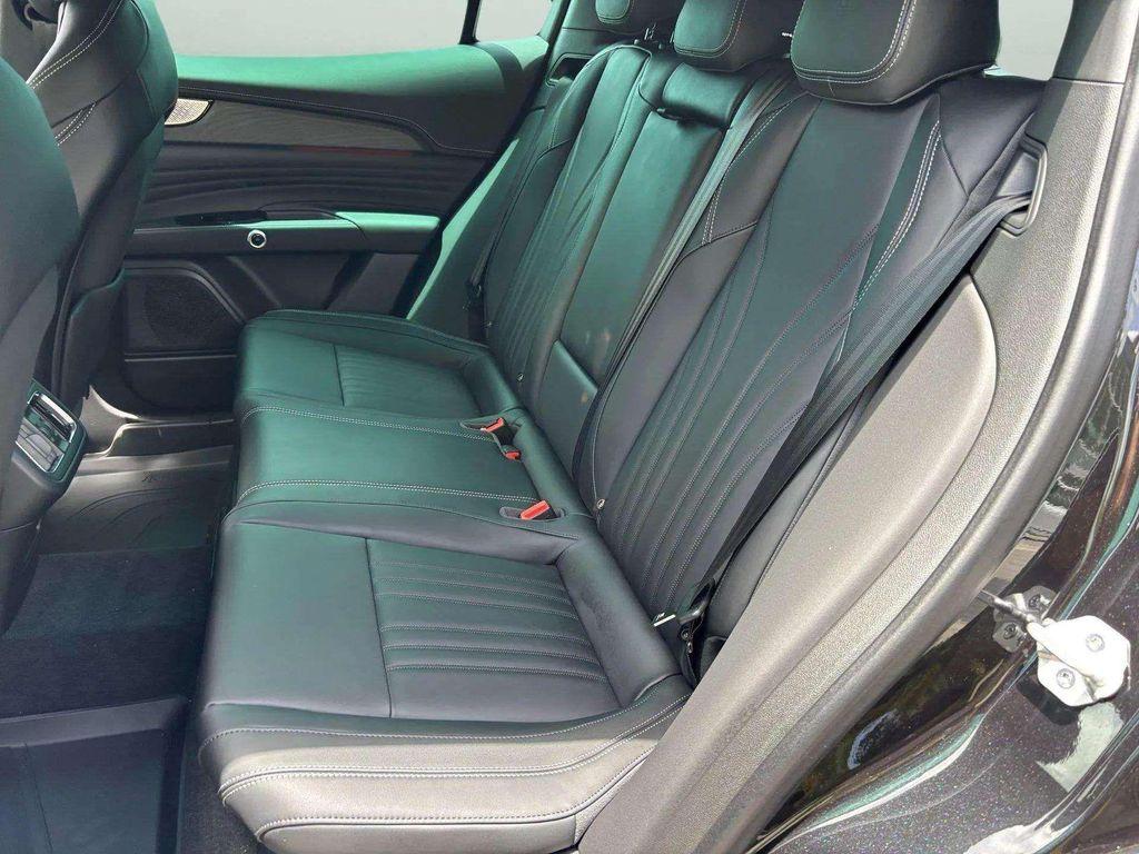 new 2025 Maserati Grecale car, priced at $82,655