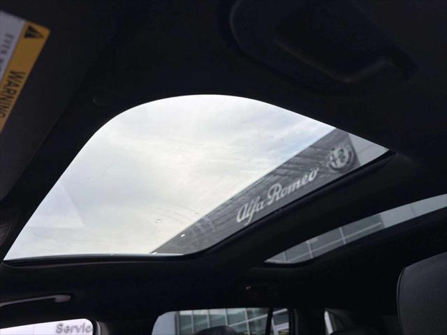 used 2022 Mercedes-Benz GLB 250 car, priced at $28,000