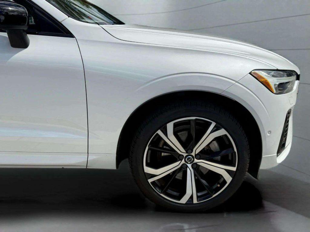 used 2022 Volvo XC60 car, priced at $31,200