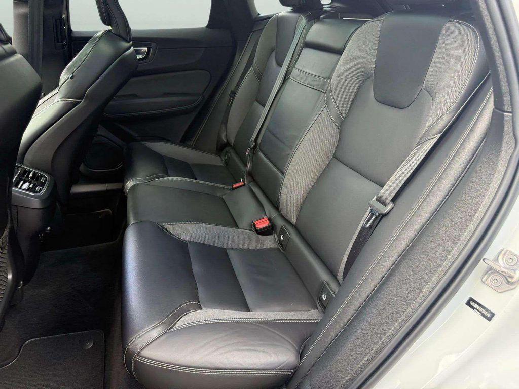 used 2022 Volvo XC60 car, priced at $31,200