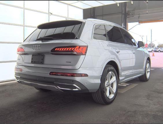 used 2022 Audi Q7 car, priced at $32,000