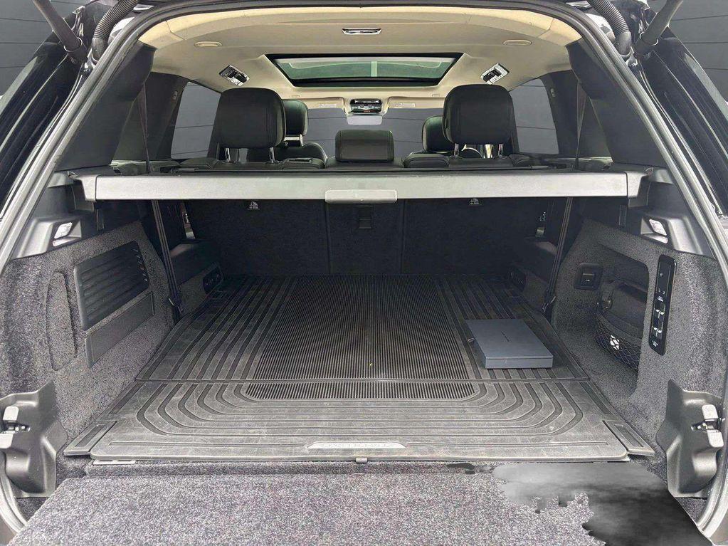 used 2022 Land Rover Range Rover car, priced at $84,000