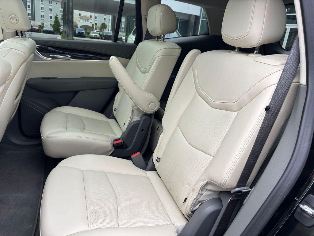 used 2023 Cadillac XT6 car, priced at $37,000