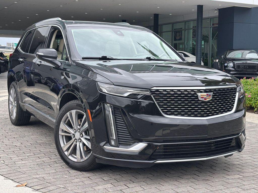 used 2023 Cadillac XT6 car, priced at $37,000