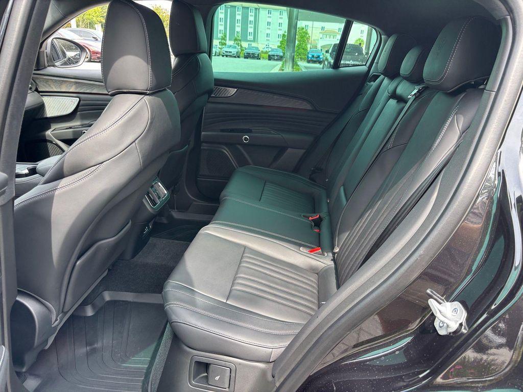 new 2025 Maserati Grecale car, priced at $82,655