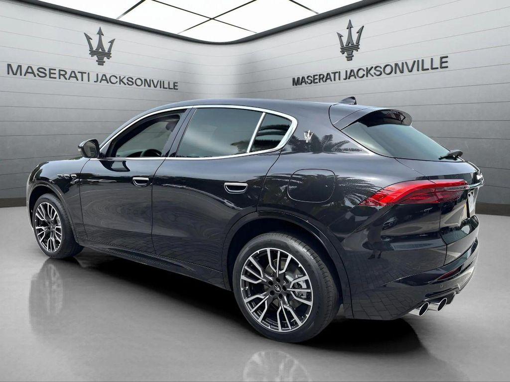 new 2025 Maserati Grecale car, priced at $82,655