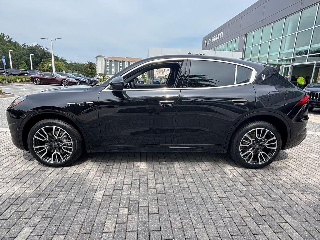 new 2025 Maserati Grecale car, priced at $82,655