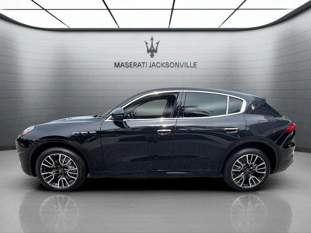 new 2025 Maserati Grecale car, priced at $82,655