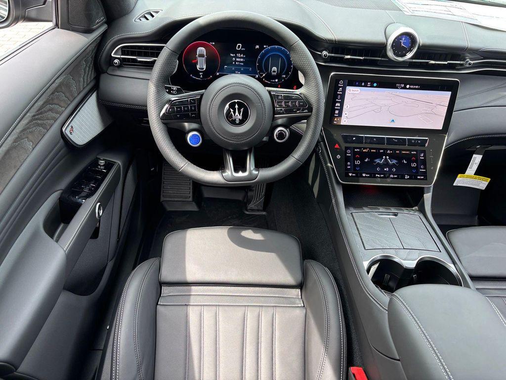 new 2025 Maserati Grecale car, priced at $82,655