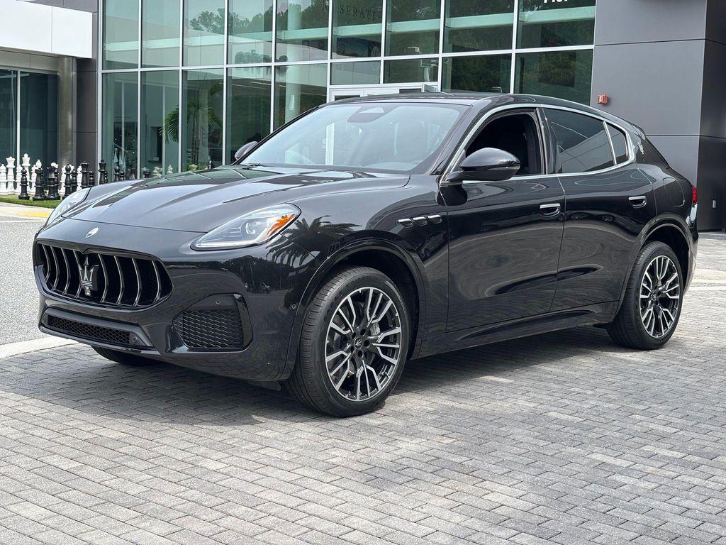 new 2025 Maserati Grecale car, priced at $82,655