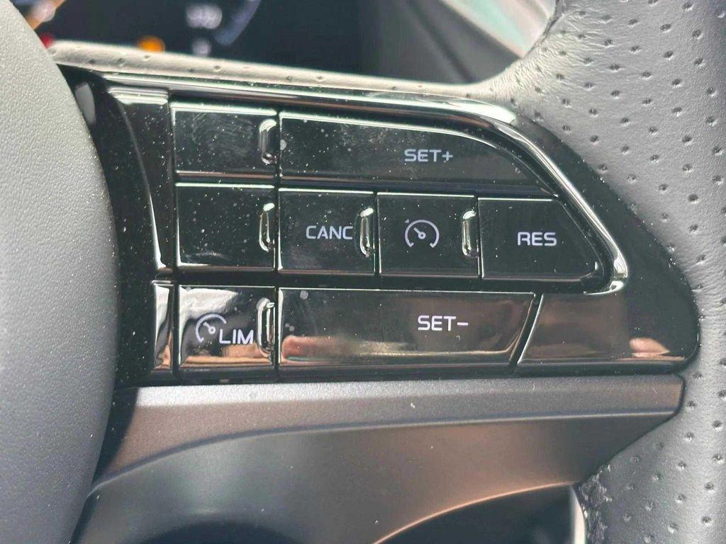 new 2024 Maserati Grecale car, priced at $71,810