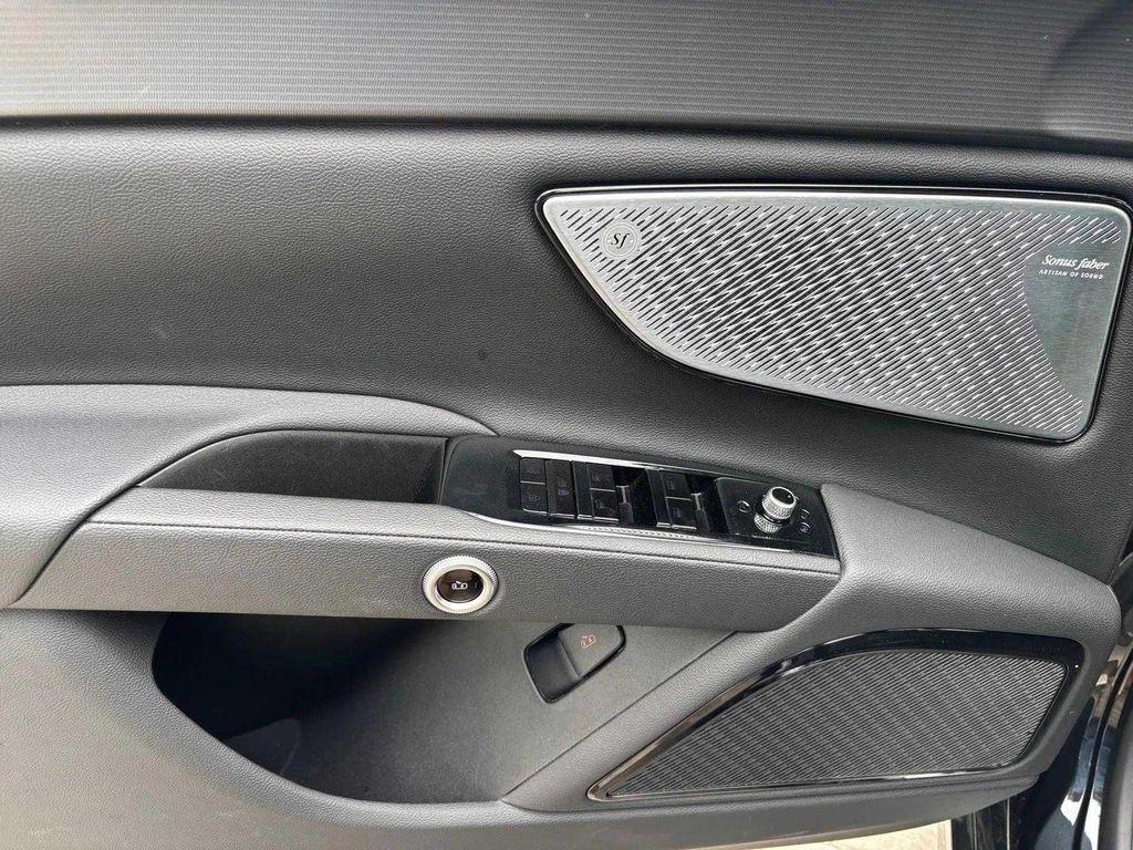 new 2024 Maserati Grecale car, priced at $71,810