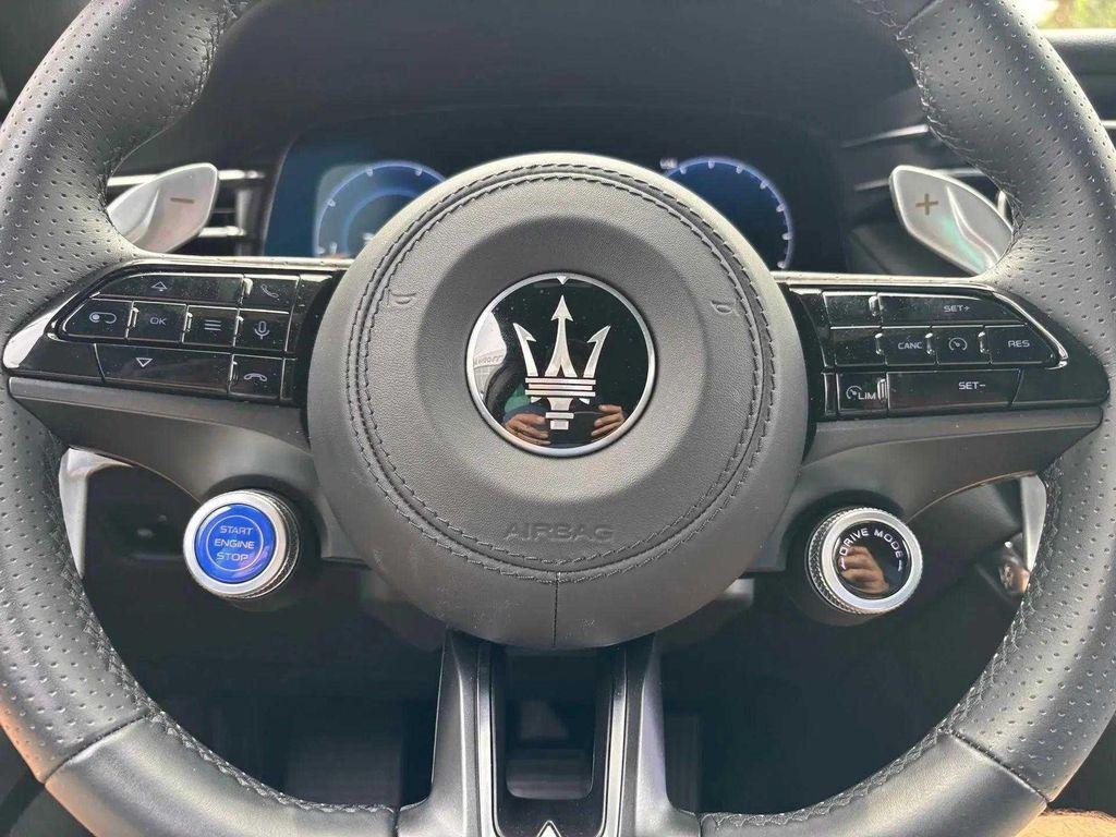 new 2024 Maserati Grecale car, priced at $71,810