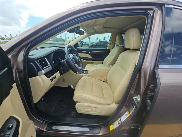 used 2019 Toyota Highlander car, priced at $30,000