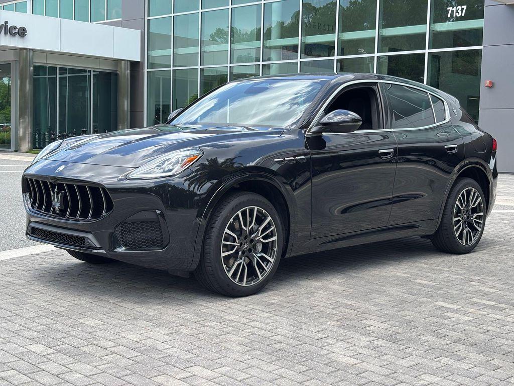 new 2025 Maserati Grecale car, priced at $82,655