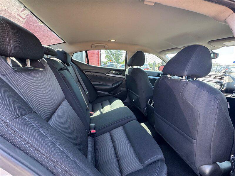 used 2016 Nissan Maxima car, priced at $11,995