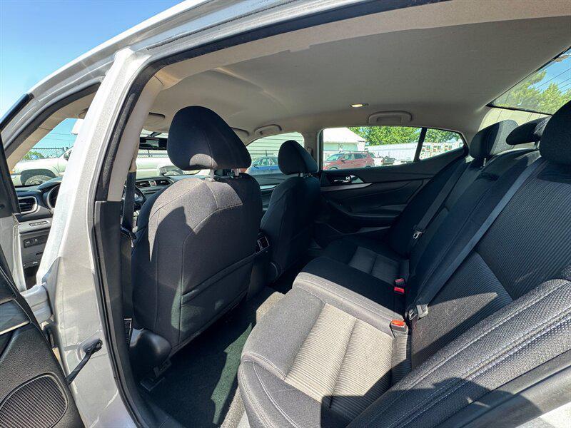 used 2016 Nissan Maxima car, priced at $11,995