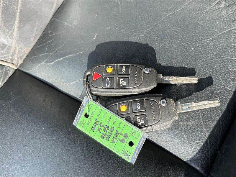 used 2012 Volvo XC90 car, priced at $8,995