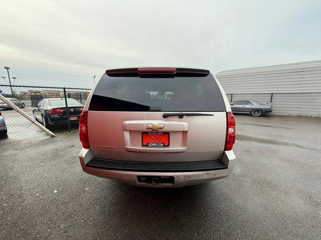 used 2007 Chevrolet Suburban car, priced at $7,495