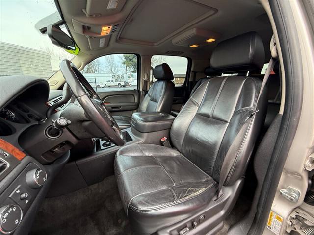 used 2007 Chevrolet Suburban car, priced at $7,495