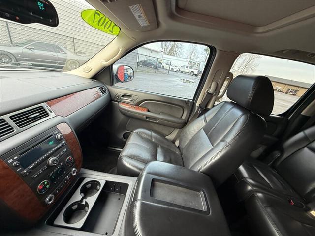 used 2007 Chevrolet Suburban car, priced at $7,495