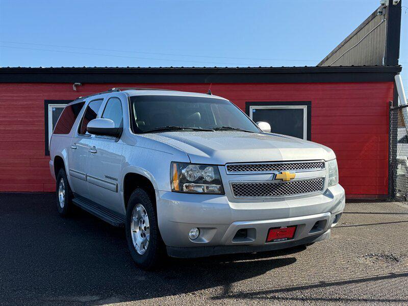 used 2014 Chevrolet Suburban car, priced at $12,995
