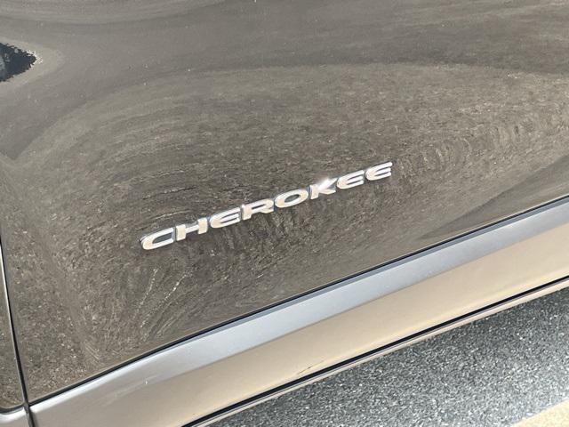 used 2018 Jeep Cherokee car, priced at $11,750