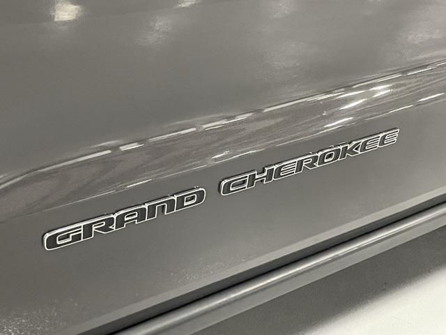 used 2021 Jeep Grand Cherokee car, priced at $20,500