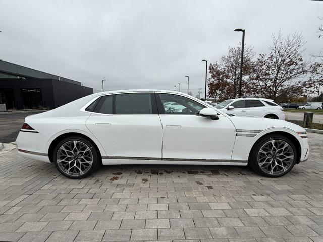 new 2025 Genesis G90 car, priced at $102,040