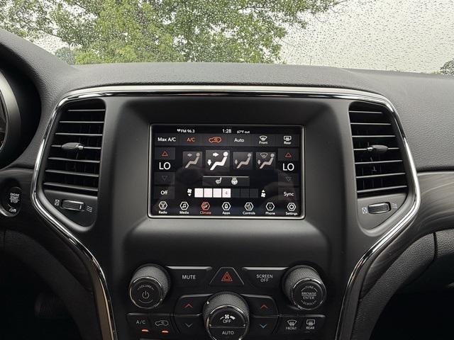 used 2021 Jeep Grand Cherokee car, priced at $25,750