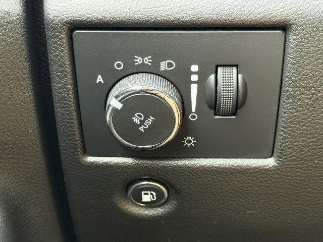 used 2021 Jeep Grand Cherokee car, priced at $25,750
