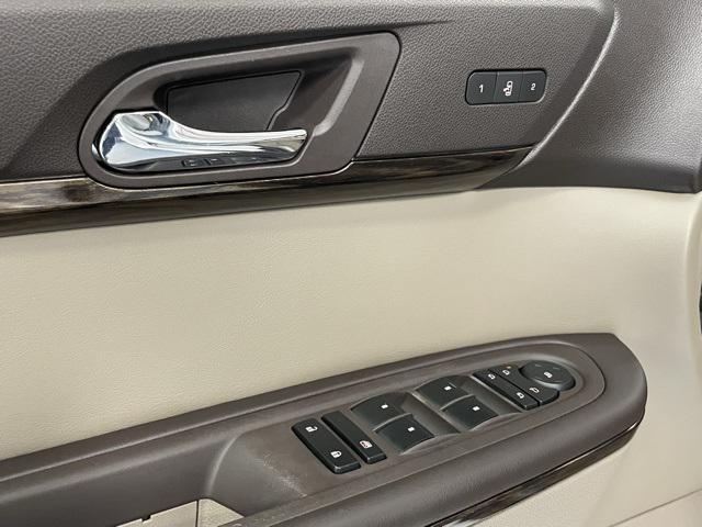 used 2014 GMC Acadia car, priced at $10,000