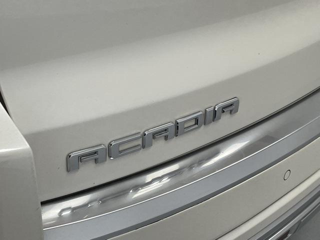 used 2014 GMC Acadia car, priced at $10,000